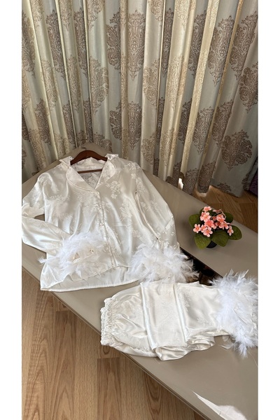 Loviana belle Kutulu 2’li pijama takımı tüylü saten jakarlı