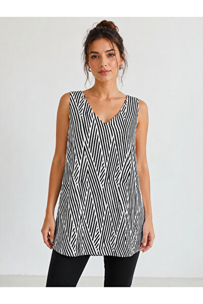 Neden Tekstil Women's Black and White Patterned V-Neck Sleeveless Blouse