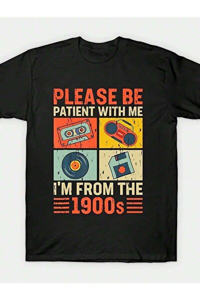 135 تي شيرت مضحك بطبعة "Kindly Bear With Me, I Hail From The 1900s" للرجال، ب...