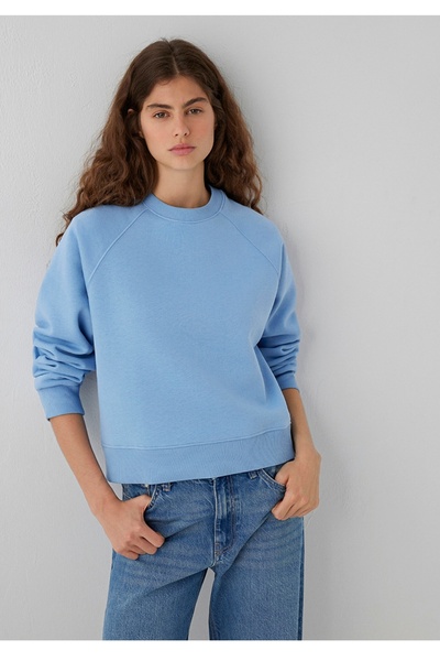 Mavi Crew Neck Regular Fit Basic Sweatshirt.