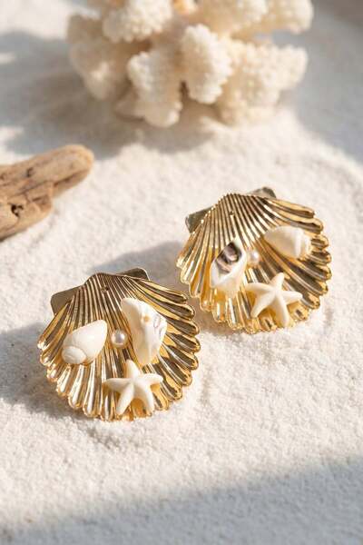 Inure Jewelry Gold Color Sea Shell Starfish and White Stone Detailed Earrings