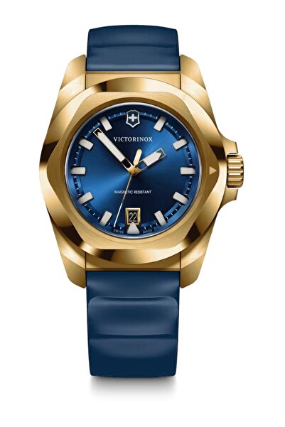 Victorinox Mens Watch 242090, Quartz, 41mm, 20ATM