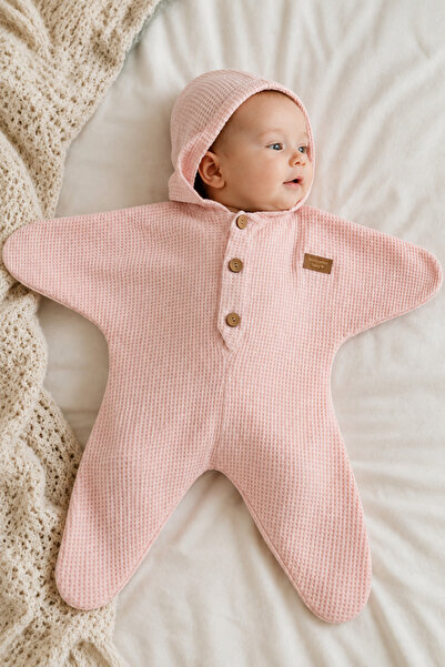 Beniizle Embroidered Hat and Gofre Fabric Star Baby Romper