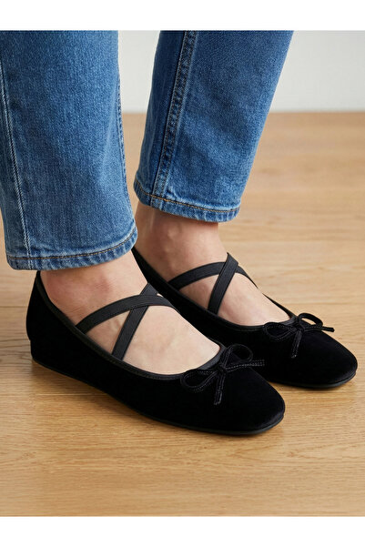 Pair-ie Tales By Styli Black Velvet Mary Jane Shoes