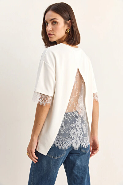 Şeker Portakalım Women's Lace Detailed T-Shirt with Back Detail and Lace Trim...