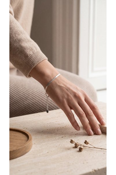 ZEY Steel Bracelet Silver Color Thin Elegant Minimal Women's Bracelet Stylish Design