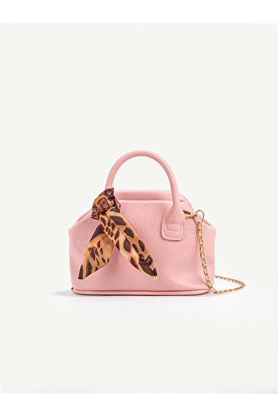 Beshora Holly Pink Scholarship Chain Detailed Hand & Shoulder Bag