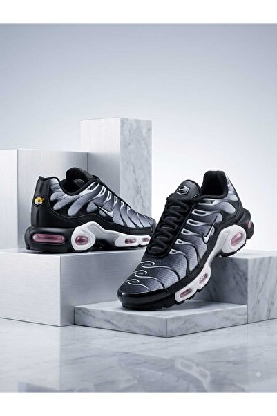 Shoes Fashionable Sports Shoes with Gradient Design