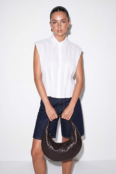 Drop by TrendyolMilla قميص أبيض مطوي بدون أكمام TDRSS26GO00118