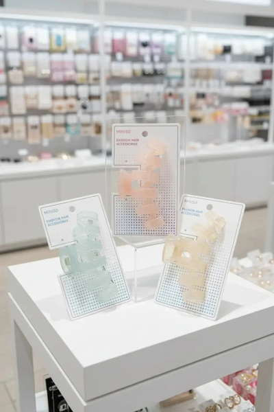 Miniso Lisanslı Basic Serisi Kıskaç Toka (A) – 14 Cm Büyük Boy & Modern Tasar...