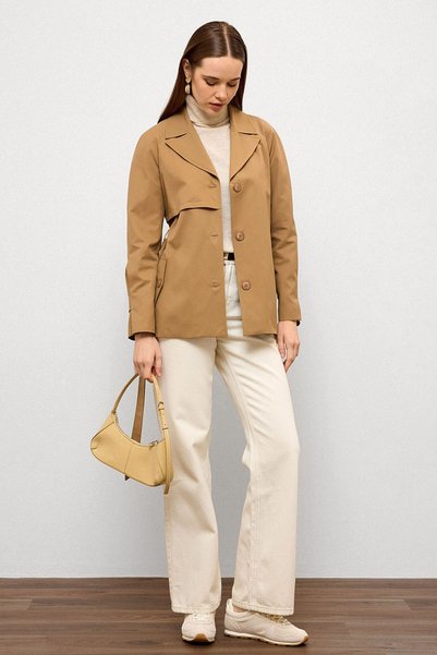 Olcay Short Trench Coat with Cape Detail and Pleated Back Water Repellent Feature Kamel 6772