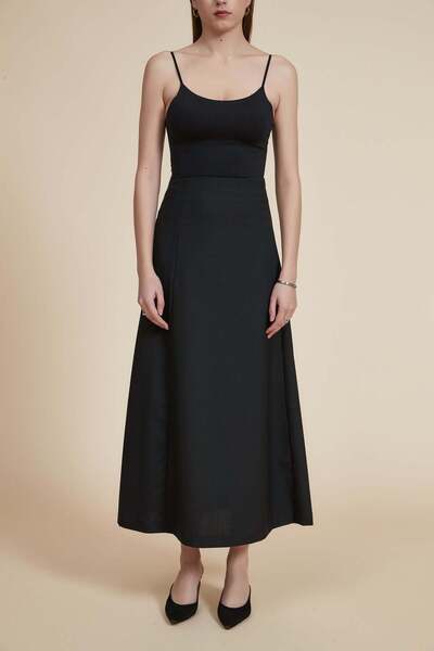 Yola Solid Maxi Skirt