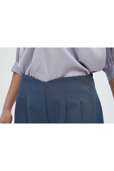 Nichii بلوزة نسائية برقبة عالية وأكمام 3/4