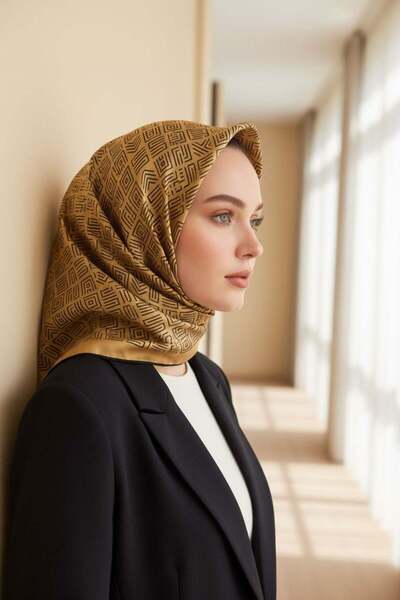 Vissona Σχήμα 90x90 - Ethnic Motif με μοτίβο Silk Twill Χρυσό και μαύρο κασκό...