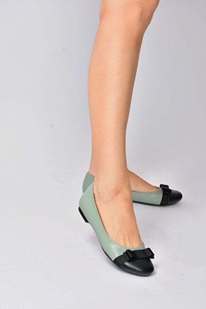 Fox Shoes Balerini de damă verzi/negri D726019509