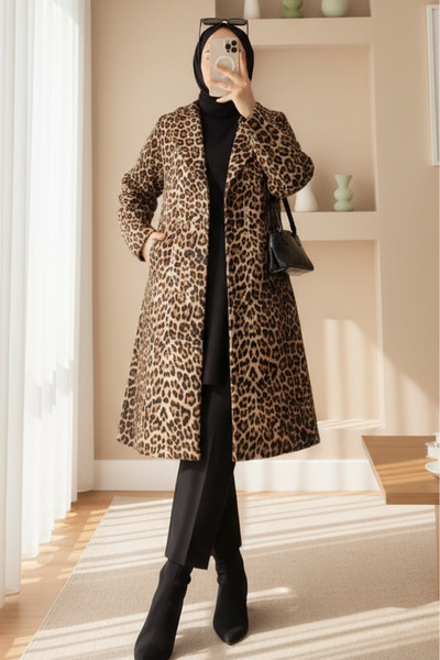 Modamorfo Leopard Patterned Belted Pocket Lined Cashew Cap -Leopard