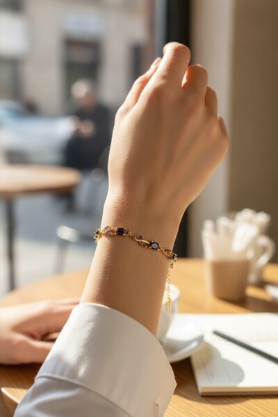 Inure Jewelry سوار نسائي من النحاس باللون الذهبي وحجر الزركون الأرجواني على ش...
