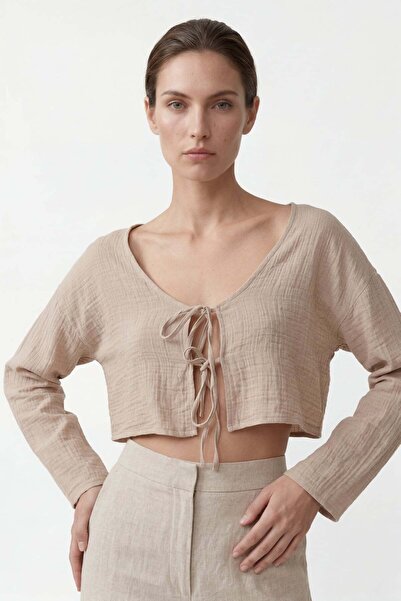 HAKKE Front tie-up blouse