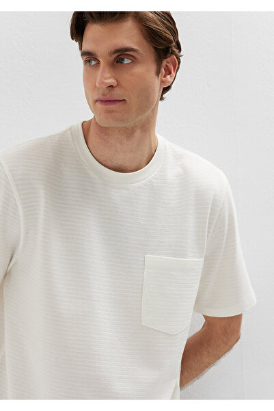 Mavi Pocket Detailed Ecru T-Shirt Regular Fit / Normal Cut 0613462-70057
