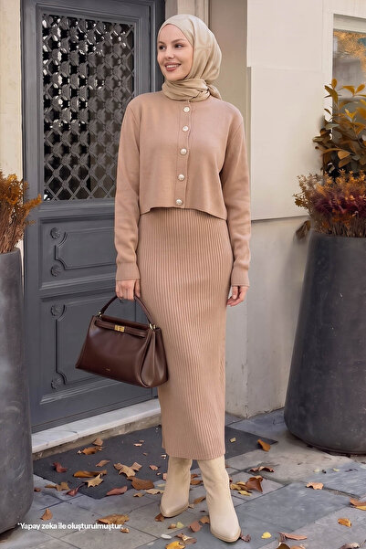 InStyle Kardigan i set od dvostrukog bež pletiva od kepera
