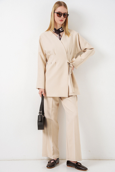 Bigdart Γυναικείο Σετ Σακάκι και Παντελόνι με Δετά Πλαϊνά Λουράκια 30099 - Κρεμ