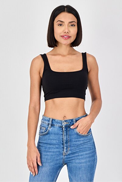 Don't Call Me Jennyfer Women Square Neck Sleeveless Plain Crop Top, Black