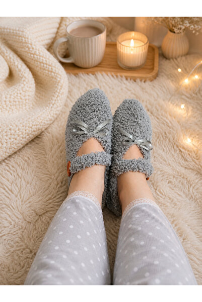 Rasa Hand Knitted Gray Plush Slippers Women's Home Slippers – Soft, Warm, Non-Slip Sole Home Shoes