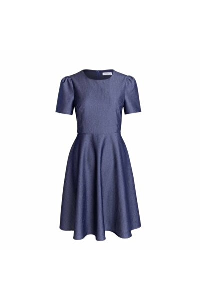 2TRENDY Classic Short-Sleeved Lace Dress