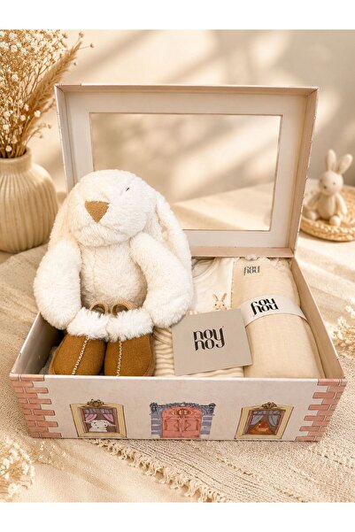 NoyNoy Baby Special Design Gift Boxed - 7 Piece Baby Set with Muslin Blanket ...