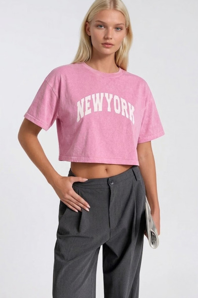 Asfaha Fashion Women's Pink Washed Look New York Printed Crew Neck Oversize Crop T-Shirt