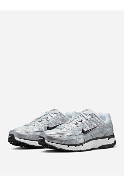 Nike أحذية P-6000