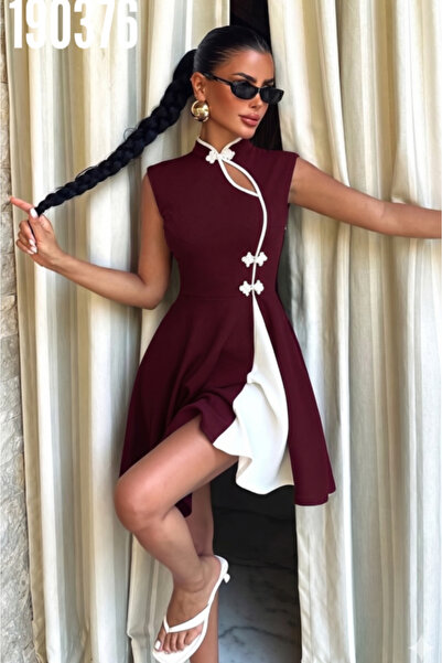 Kokosh moda فستان نسائي قصير بتصميم خاص وياقة نصف دائرية وتفاصيل على شكل نافذة