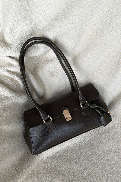 La La'Graccio Paris La'Graccio Paris Women's Paves Soft Leather Baguette Bag