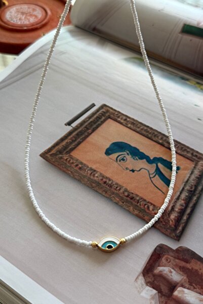 Trendy Butik White Beaded Eye Necklace