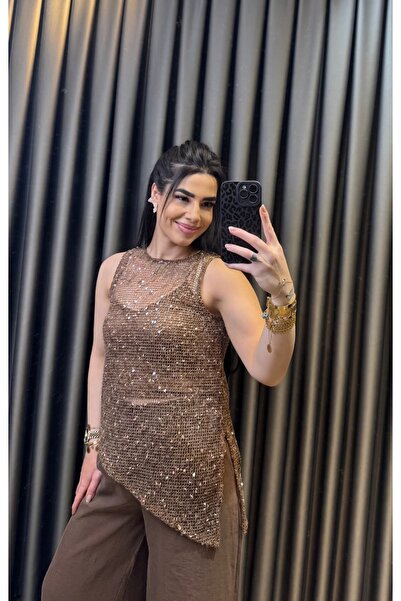 Nisam بلوزة مطرزة غير متماثلة