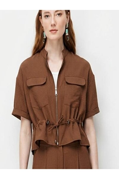 On Fashion Short Sleeve Jacket with Ten Cover Pockets-76426