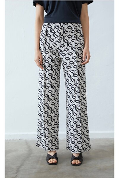 ANNA FİELD Anna Field Women's Pants, Geometric Pattern White/Navy Blue