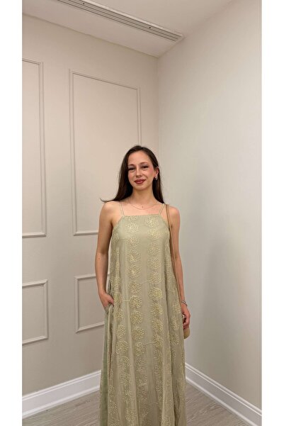 Maysa NAKIŞ İŞLEMELİ ASKILI MAXİ ELBİSE-YEŞİL