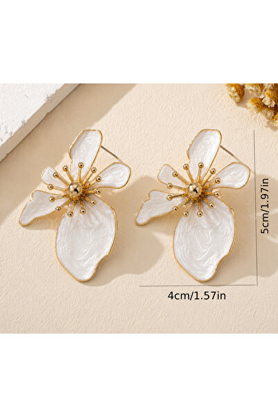 OEM Gold Flower Earrings with White Pearl Enamel – Elegant Statement for Women