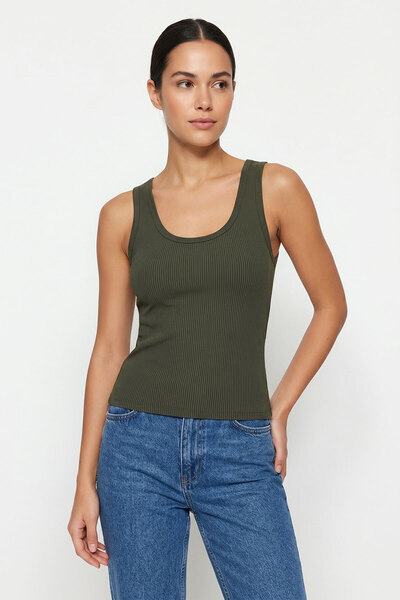 Salvia Dione 100% Cotton Camisole with V-Back Detail, Casual Basic Crop Top, ...
