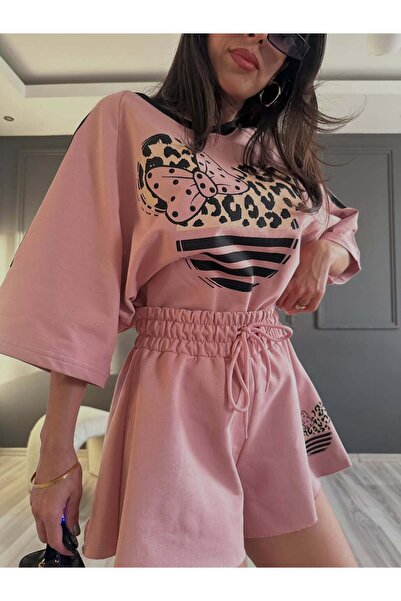 Chamur National Pinky Leo Outfit