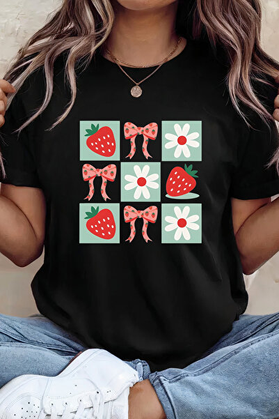 Sarah's Boutique Women's T-shirt – 100% cotton – Strawberry Grid