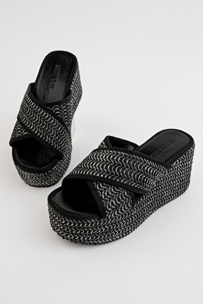Madam Tarz Rose-18010 Straw Sole Crossed Slippers