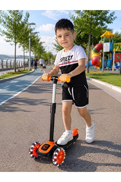 SAZE 3 Tekerlekli Işıklı Scooter Çocuk Scooterı Ayarlanabilir Direksiyonlu Si...