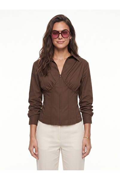ONLOOX Bitter Brown Cotton Shirt with Collar, Long Sleeves, Body-Fitting Zipp...