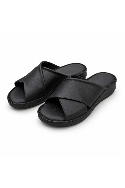 PATRON SHOES نعال نسائية من الجلد الطبيعي بحزام متقاطع، تصميم أنيق ومريح للاس...