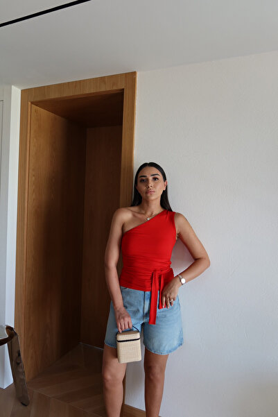 Özge Özgenç Еднораменна набрана блуза