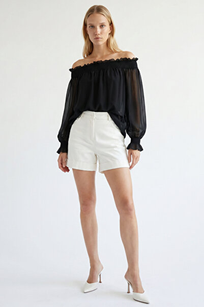 Exquise Buttoned Denim Regular Shorts with Pockets