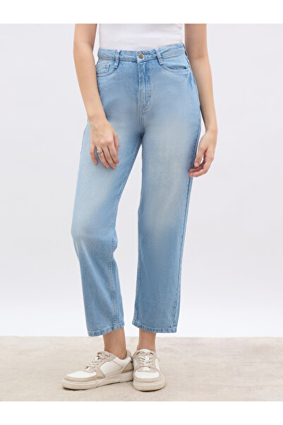 Styli High Rise Faded Straight Fit Jeans