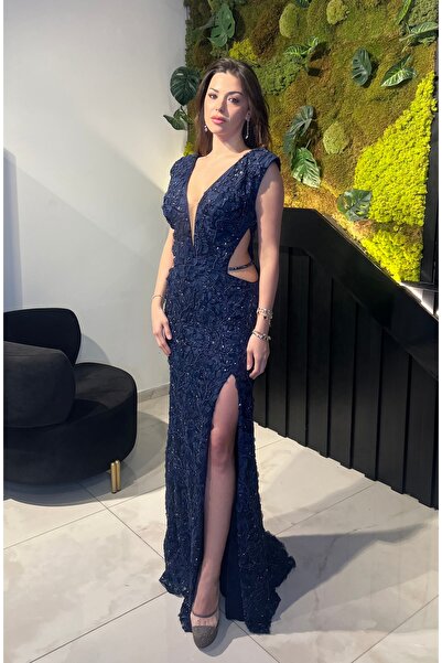 Invito Haute Couture Bel Detaylı, Dekolteli Uzun Abiye Elbise